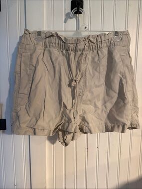 LOFT BUNDLE “Two Pairs” Women’s Shorts in Light Beige & then Chambray